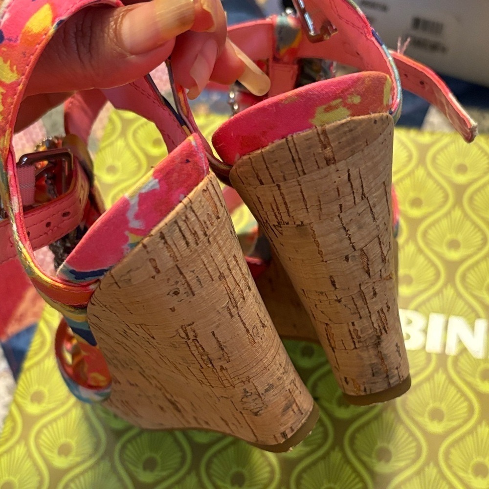 Gianni Bini Multicolor Wedge Sandals - Picture 4 of 7